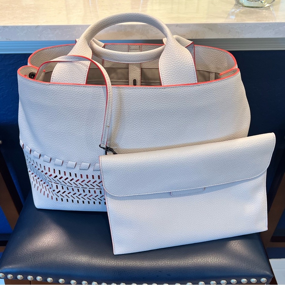 Tumi NWOT Elegant White and Red Tote Bag - Picture 3 of 5